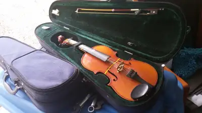 3/4 VIOLIN WITH BOW AND 2 CASES, View more