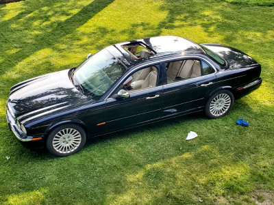 2005 Jaguar Vanden Plus