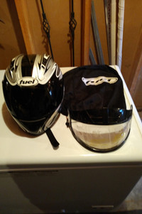 3 Motorcycle/Snowmobile Helmets