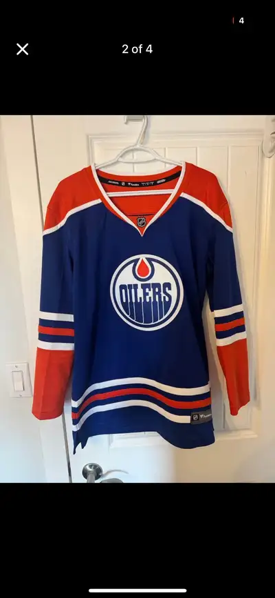 Women’s Oilers Jersey. Size large. Been worn once. $80. Originally bought for $170. Perfect conditio...