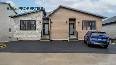 STUNNING 1 BED 1.5 BATH APARTMENT - HALIFAX - JULY 1 FOR RENT