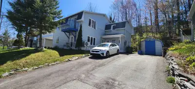 À LOUER – Grand 5 ½ lumineux à Sherbrooke – Vue sur la nature