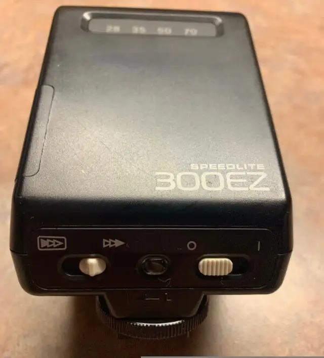 Canon flash in Cameras & Camcorders in Edmonton - Image 4