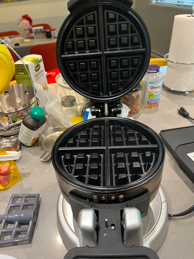 Cuisinart Waffle and Omlette maker - rare combo543429111243745281