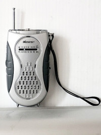 Memorex  AM/ FM Portable Radio  MR-30