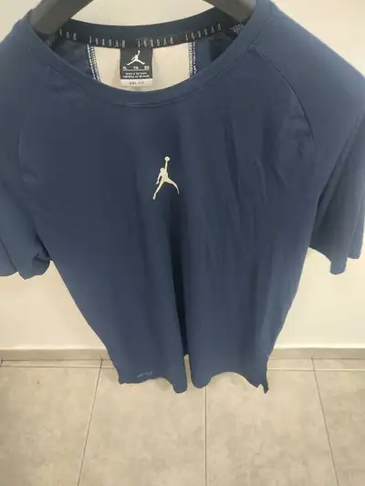 Men's Air Jordan Shirt Like New Size XL, View more