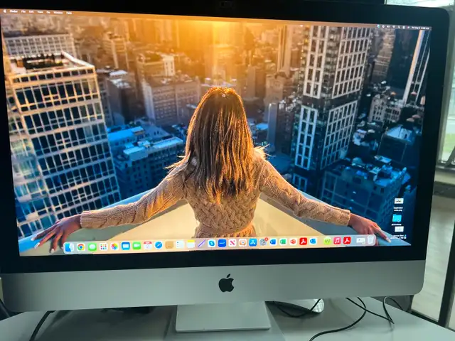iMac Reyna 5K 27 Inch  in Desktop Computers in City of Toronto - Image 3