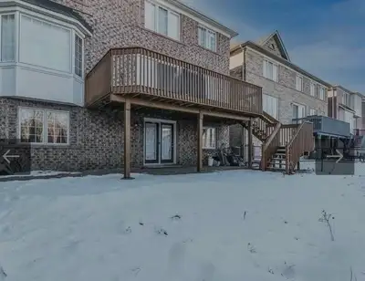 (PLEASE TEXT/CALL 647 987 1236 FOR ANY INQUIRIES FOR A QUICKER RESPONSE) This is a 2 bedroom walkout...