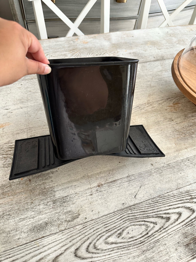 2 Medium-Size Trash Bin for Car in Other Parts & Accessories in Gatineau