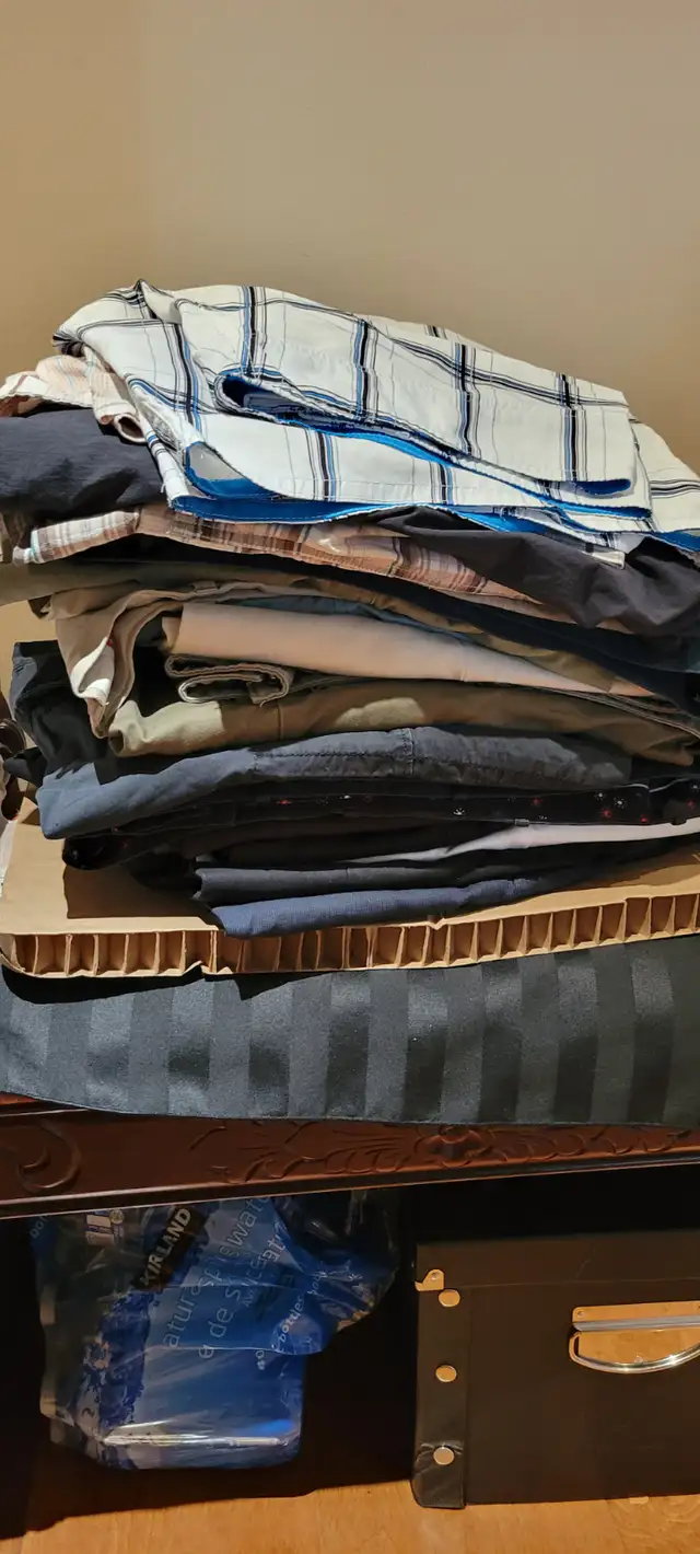 MEN'S WINTER CLOTHING- SWEAT, CAP,  AND LINED PANTS FOR SALE FRO in Men's in Mississauga / Peel Region - Image 3
