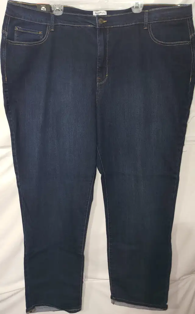 NEW Kensie Plus Women's 26 Blue Jeans