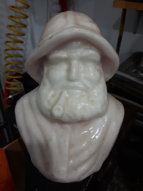 Captain Highliner table top candle in Arts & Collectibles in Kawartha Lakes - Image 4