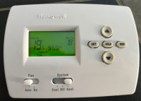 Honeywell RTH4300 Series Programmable Thermostat