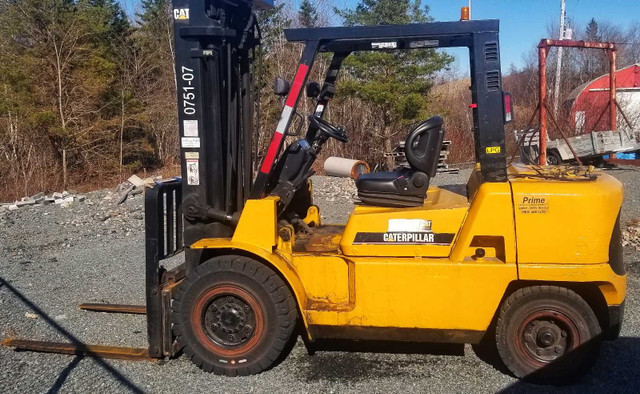 2007 Caterpillar 9,000 lbs Pneumatic Tire Forklift - *LPG* in Other in Bedford