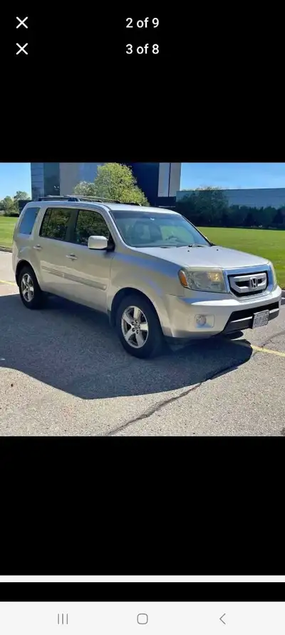2010 Honda pilot EX-L 4WD Leather heated interior with 0 rips or tears. Has DVD system in the rear 2...