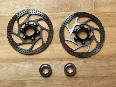 Pair of Shimano SM-RT52 160mm Center Lock Disc Rotors - Excellen, View more