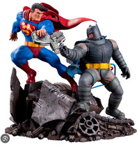 Batman vs Superman Statue Frank Miller Dark Knight Returns 11 in