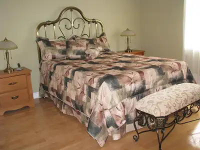 Set de chambre à coucher, View more