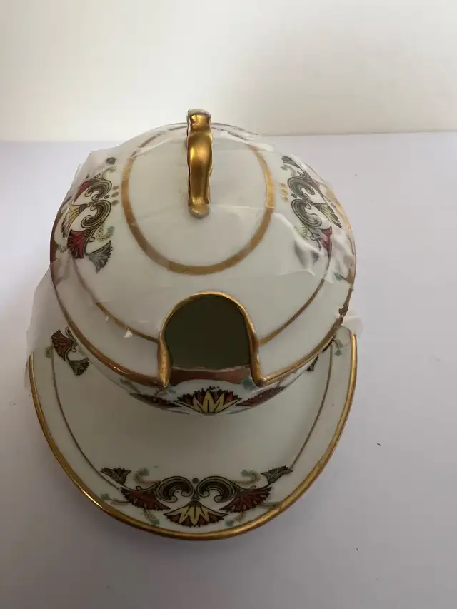 Blakeman & Henderson Dish65565394046083121