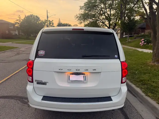 2016 Dodge Caravan496772147032903682