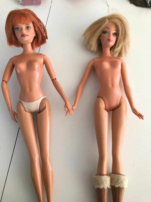 Barbie anciennes dans Jouets et jeux  à Lac-Saint-Jean - Image 3