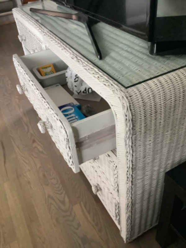 White Wicker Dresser Dressers & Wardrobes Calgary Kijiji