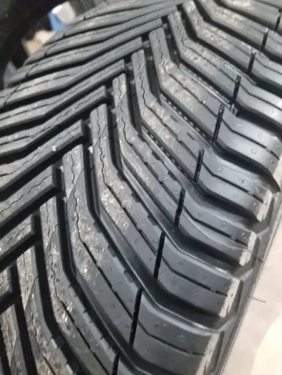New 235/40R18 95V XL Michelin CrossClimate2 $ 1365 plus hst per set of 4 tires NEW RIMS ADDITIONAL C...