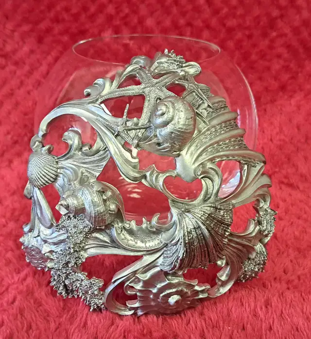 Great Christmas Gift - Seagull Pewter and Vase in Home Décor & Accents in Edmonton - Image 5
