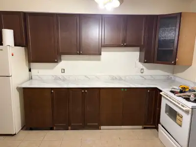 2 newly renovated bedrooms on the second floor in a triplex, heat , AC, water , fridge and stove are...