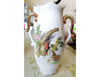 Vintage chinese porcelain flower vase gold gilt 10" tall
