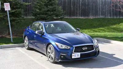 Available for pickup in late June. Estimated mileage by then: 178000 km. No accidents, clean Carfax!...