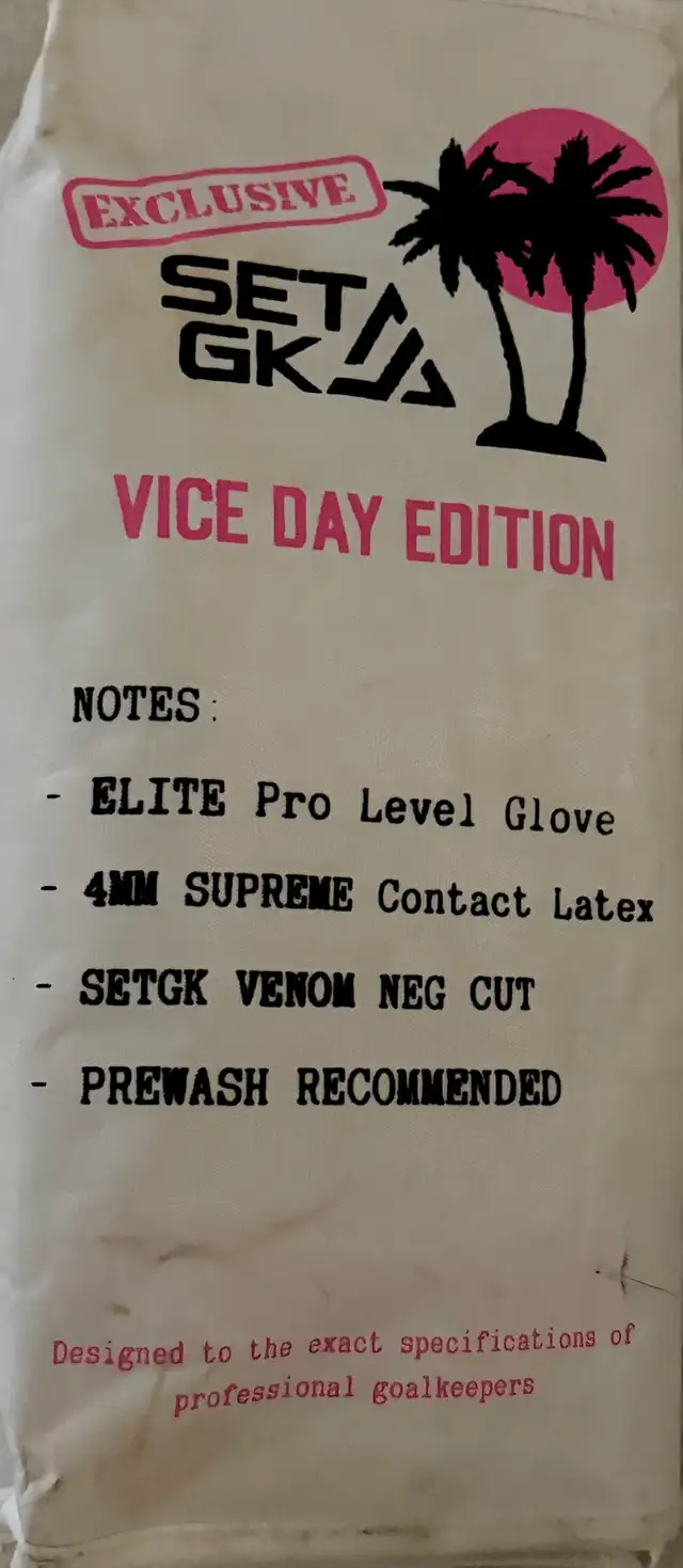 Set GK vice day edition elite pro level glove used in Hockey in Oakville / Halton Region - Image 2