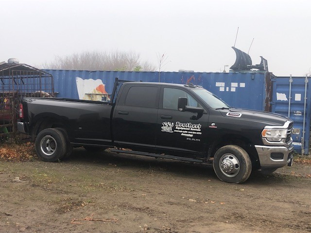 2019 Dodge Ram 3500 Dually 6.7L Cummins Diesel One Owner in Cars & Trucks in Hamilton