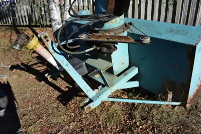 econer 86 inch blower new bearings chain and cutting edge with drive shaft very good condition bough...