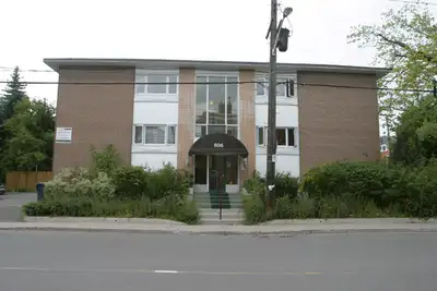 *NEW* 4 BDR- GLEBE-FIFTH @ OCONNOR- CARLETON/OTTAWAU-SEPT 1ST