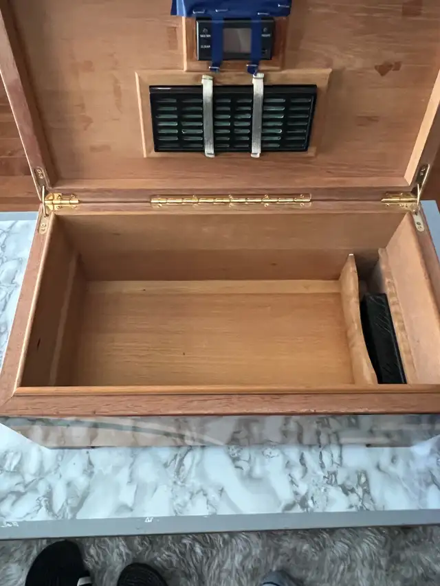 LARGE CIGAR HUMIDOR522144528267356164