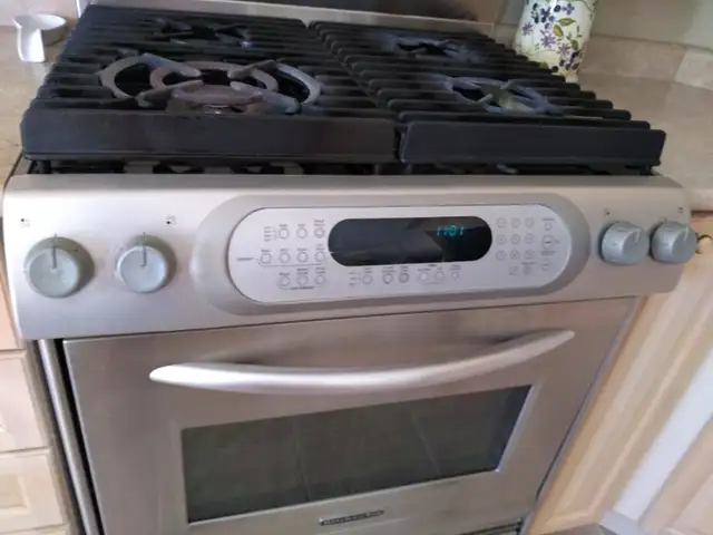 KitchenAid gas range parts in Stoves, Ovens & Ranges in Kawartha Lakes - Image 2