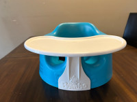 Bumbo chair with tray in great condition 
