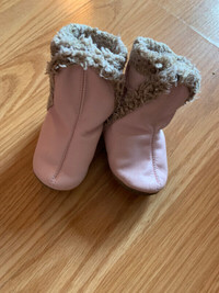 Robeez petite botte rose 0-6 mois