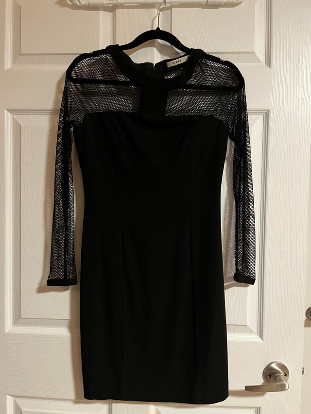 Black Dress size 6 in Women's - Dresses & Skirts in Kitchener / Waterloo