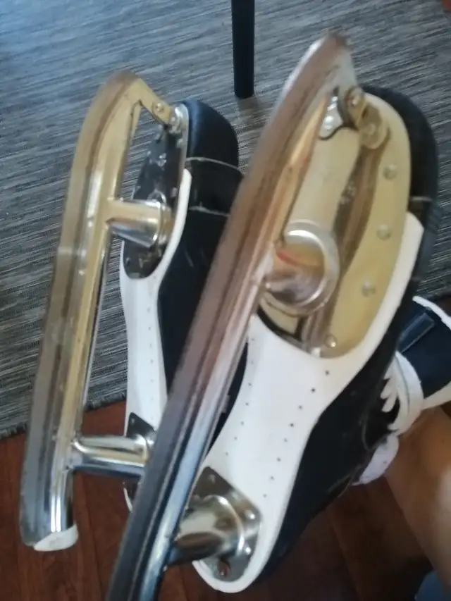 Men's ice skates in Skates & Blades in City of Toronto - Image 2