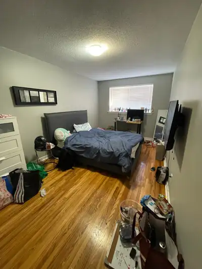 Fully furnished 5 bedroom 2 bathroom apartment at Woodroffe Place, $950/month all inclusive, includi...