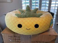 New with tag - Squishmallows Pet Bed 30" - Maui the Pineapple