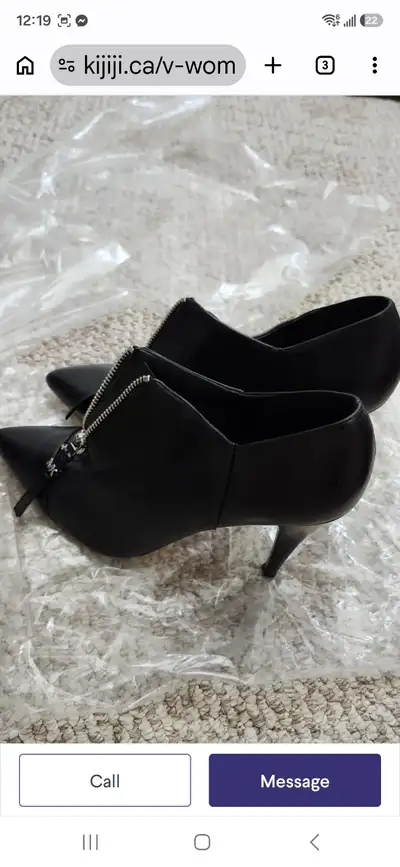 Brand NEW Micheal Kors Black boots Size 10, View more