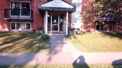 Needing a 2.Bdrm suite for almost senior roommates in Oliver squ