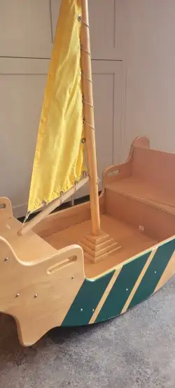 Bateau-balançoire  et  Chaise haute / en BOIS, View more