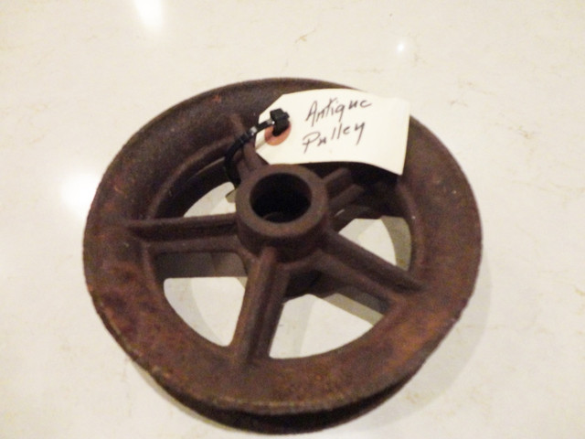 Antique Cast Iron 5 Spoke Wheel 5.75" Diameter Pulley Wheel in Arts & Collectibles in Kitchener / Waterloo