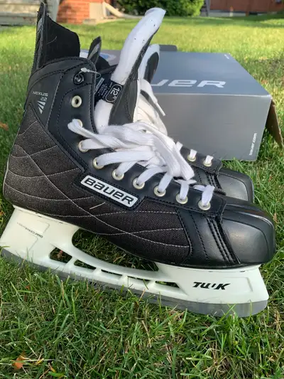 Bauer skates size 13.5, View more