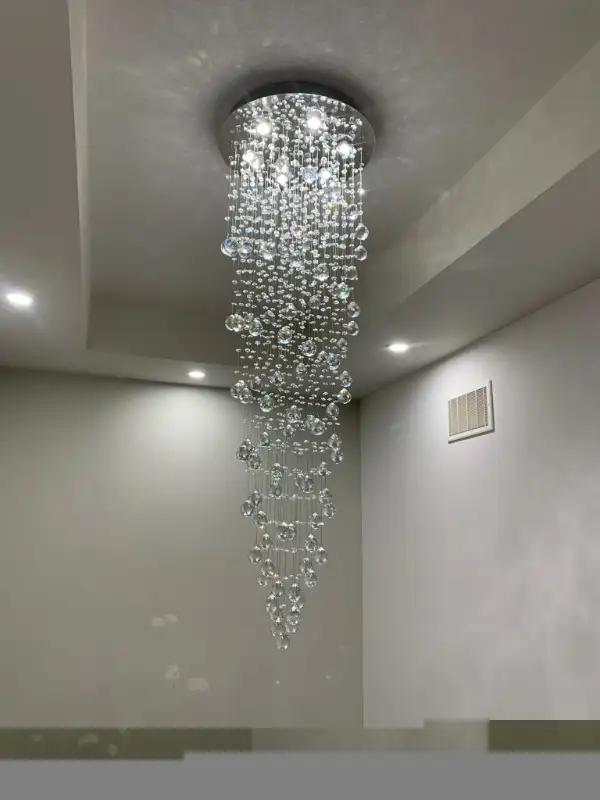 LUXURY CRYSTAL CHANDELIERS - FINANCING AVAILABLE in Indoor Lighting & Fans in City of Montréal - Image 11