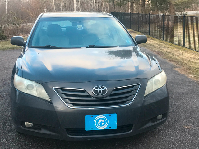 2009 Toyota Camry XLE in Cars & Trucks in Cape Breton - Image 2